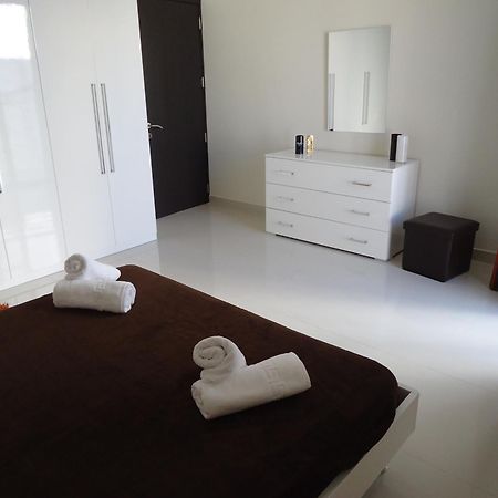 Shamrock Flats Apartment Mellieħa Exterior foto